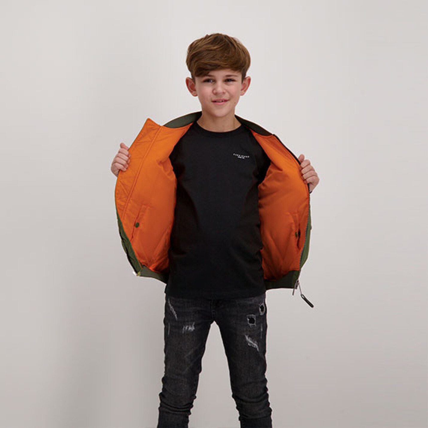 Moda Cars Jeans: estilo urbano y denim auténtico para jóvenes en La Trepa