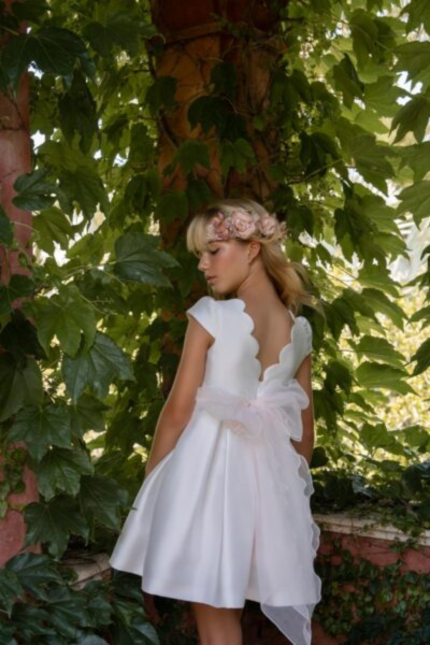Moda Mimilú: artesanía y elegancia para las grandes ceremonias en La Trepa